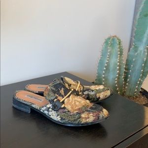 Steve Madden floral mule